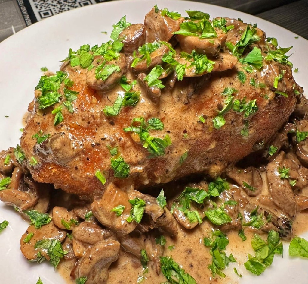 Cordon bleu  with Swiss Mushroom