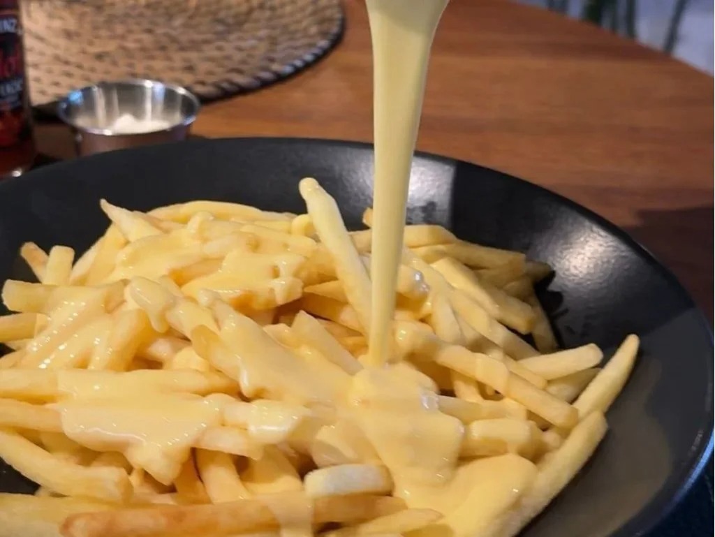 Cheese fries