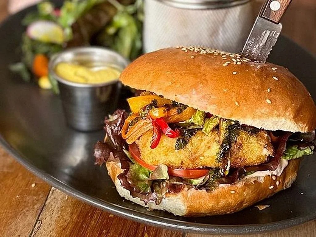 Camembert Burger